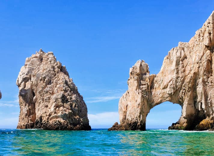 hermosa-vista-al-mar-en-los-arcos-de-los-cabos