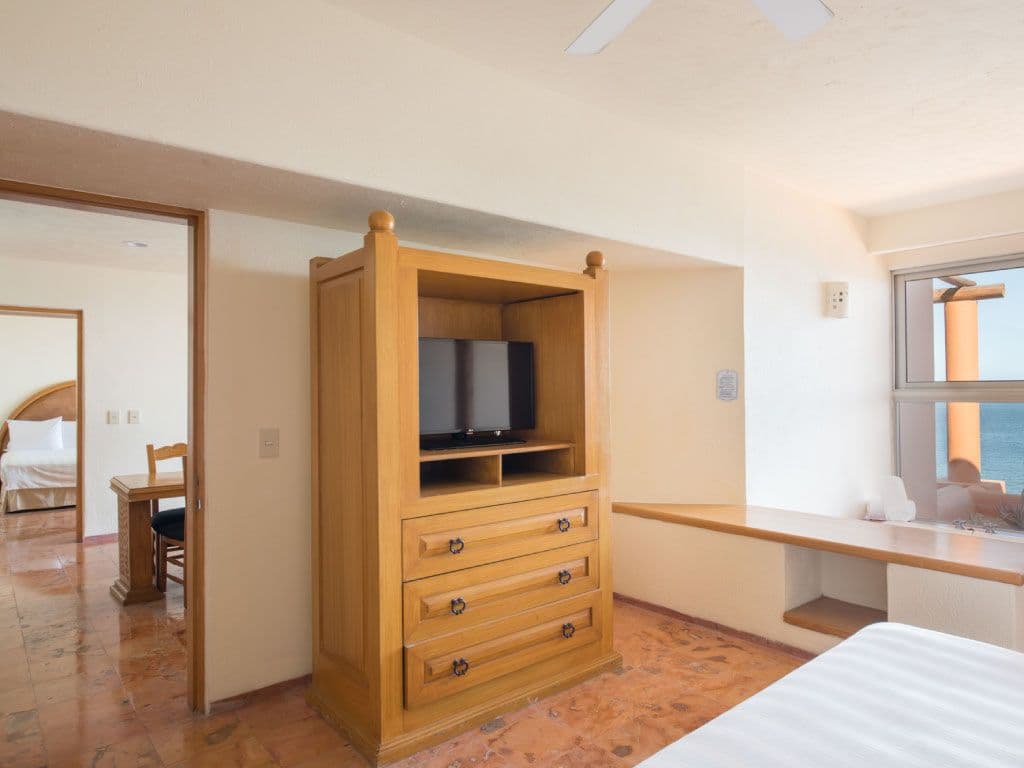 room-grand-suite-club-regina