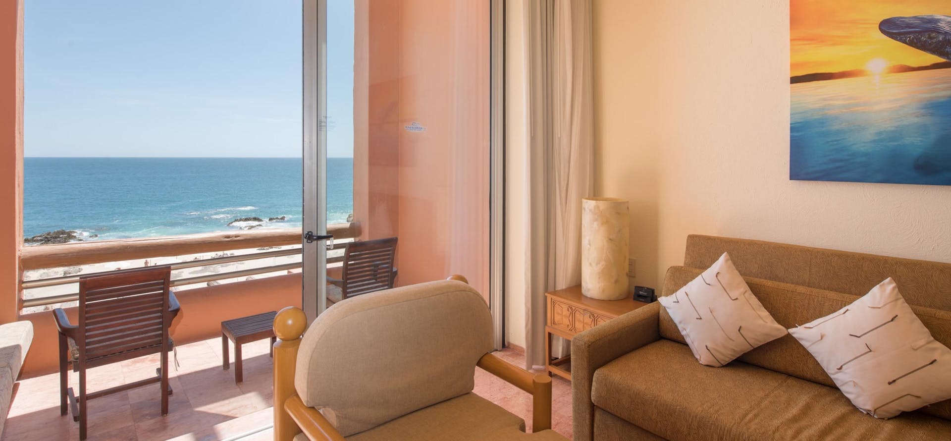 room-with-beautiful-view-of-the-ocean-of-hotel-de-club-regina-los-cabos